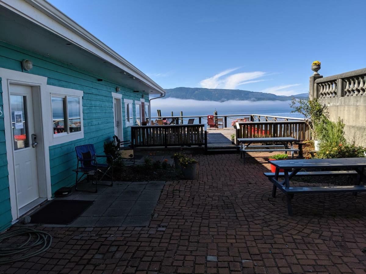 Nimpkish Hotel Alert Bay Buitenkant foto